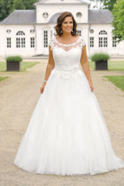 Brautkleid_princess_tattoo_spitze_curvy_große_Größen_plussize_von_Wundervoll_Braut_in_Hannover_Isernhagen