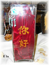 E 1a  le même vase avec inscription en chinois"Bienvenue" derrière
