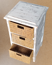 Mesilla madera 3 cajones mimbre. 58x30x30