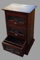 Mueble 3 cajones madera y cristal. 82x47x37