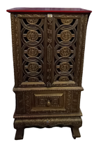 Mueble tailandés de madera. 97x50x30