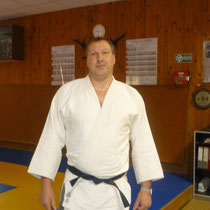 Claude Adnot, ceinture noire à 16 ans