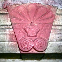 Wappen im Gewölbekeller des Hauses Burggasse 4