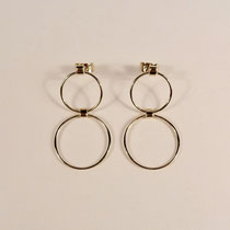 N°232 OHRSTECKER - beweglich zusammengehängte feine Ringe aus 585/- Gelbgold. Sehr gut passend zu meinen Sommer Colliers!