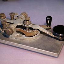I6QON (c) J-47 Lionel Corporation New York - Brass frame type