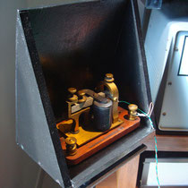 I6QON (c) 1917 Bunnell sounder and homebrew resonator