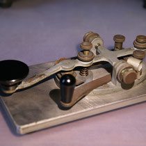 I6QON (c) J-47 Lionel Corporation New York - Brass frame type