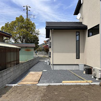 ここにはお庭と道路の目隠しになる生垣を作ります。