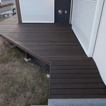 塗装後に建物の養生をはがして完成！