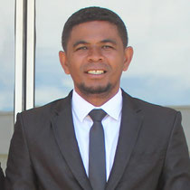 Safidy RAMAROLAHY est coordonnateur de l'équipe de Francophonie sans frontières à Madagascar et dans l'océan Indien [Contact : madagascar[@]francophoniesf.org]