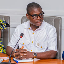 Rémus ARABA est coordonateur du Pôle Francophonie sans frontières au Bénin [Contact : bénin[@]francophoniesf.org]