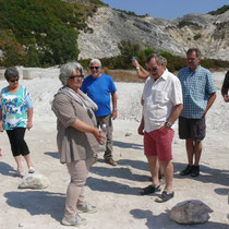 Signora Raffaela erklärt den Krater Solfatara