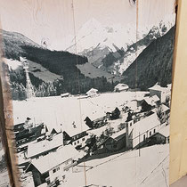Retro-Holzbilder im XL-Format für das Hotel Alpenhof, Hintertux, Tirol