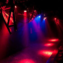 白昼夢第３回公演「ドロン荒野郷鉄線」舞台美術