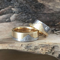 Trauringe Gelbgold Weissgold mit Berg