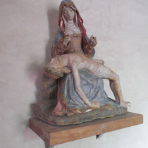 Vierge  de Pitié polychrome (XVIe siècle, cl. MH) - Eglise de Saint-Martin-Terressus