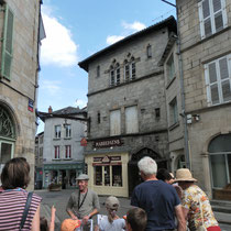 Lecture architecturale d'une maison médiévale, avec reconstitution archéologique - Saint-Léonard-de-Noblat