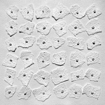 32 x 32 cm | Sticktechnik auf Papier, gewachstes Baumwollgarn