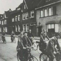 Minorjeugd op weg naar een uitwedstrijd