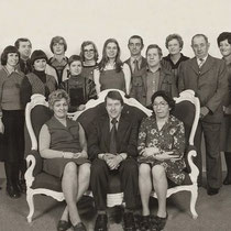 de toneelvereniging is ontstaan uit de "Bulscherclub"  Het laatste "Bulscherfeest"in Grijzegrubben was in 1952. Op het laatste "Bulscherfeest" werd de toneelvereniging opgericht.  