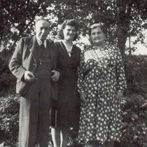 Henk Bloebaum en zijn vrouw Bloebaum Röck , in het midden toekomstige schoondochter Lieske Vromen uit Brunssum  (met dank aan Henk Bloebaum j.r.)