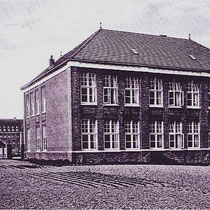 Op de zolderverdieping van de "meisjesschool" had de verkenners groep"Sint Hubertus" zijn HK