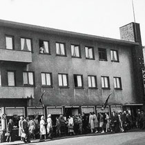 Gezelschap bij Hotel De Kroon