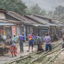 Village dans la jungle - Haute Birmanie