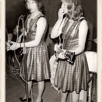 The Blue White's.  L-R: Nori Ippel en Greetje de Pender