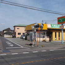 月極貸し駐車場　桐生市相生町２丁目807　５　エーワンプランニング裏です