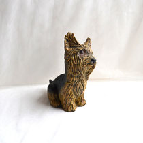 Yorkshire Terrier. Handbemalte Keramikfigur.