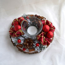 Tischdekoration, Baumscheibe rot-gold mit Teelicht und Baumkugeln