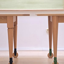 Shaker worktable, Peter Seeland, Vergleich