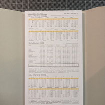 Mappe: geöffnet, Inhalt ist ein Faltkalender