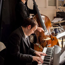 Vincent Vilnet, piano; Aurélien Gody, contrebasse; Carmen in Swing  