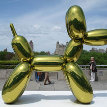 Ballon Dog Yellow (?)