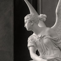 Kranzwerfende Victoria, Alte Nationalgalerie, Berlin