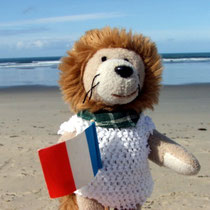 Mini-Leo am Strand - herrlich.