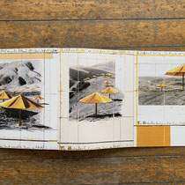 CHRISTO, The Umbrellas, Buch, signiert mit 2 Orig. Stoffproben (im Orig. Schuber), 1991, Aufl. 400