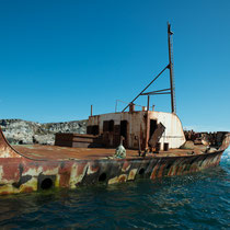 Schiffswracks  vor Paamiut
