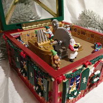 Christmas Music Box - :: Father Christmas :: 倉敷市美観地区 Christmas Music Box - :: Father Christmas :: 倉敷市美観地区