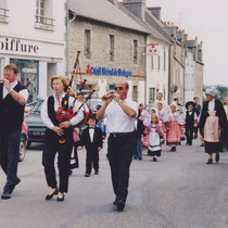 Avel Dro Bagad Pagan - Fête du poney à Guisseny 1998