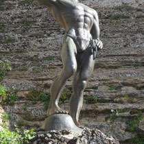 Enna - Statue rappelant la révolte de cet esclave  qui se propagea à toute l'île.
