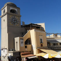 Capri - La Piazzetta ( piazza Umberto 1) centre de la vie de l'île.
