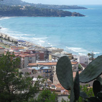 Cefalu - Vue sur la ville du haut de la Rocca.