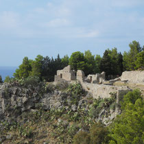 Cefalu - Sur la Rocca, restes du chateau.