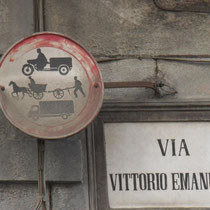 Palerme - Via Vittorio Emanuello: un panneau sympa!