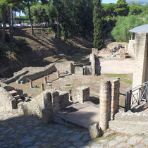 Pompéi - Le site archéologique en bordure du camping.