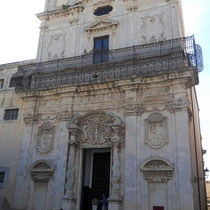 Syracuse - Eglise de Ste Lucie, Patronne de la ville. Ici trône la fameuse toile du Caravage (l'enterrement de Ste Lucie).