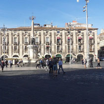 Catane - Place du Duomo.